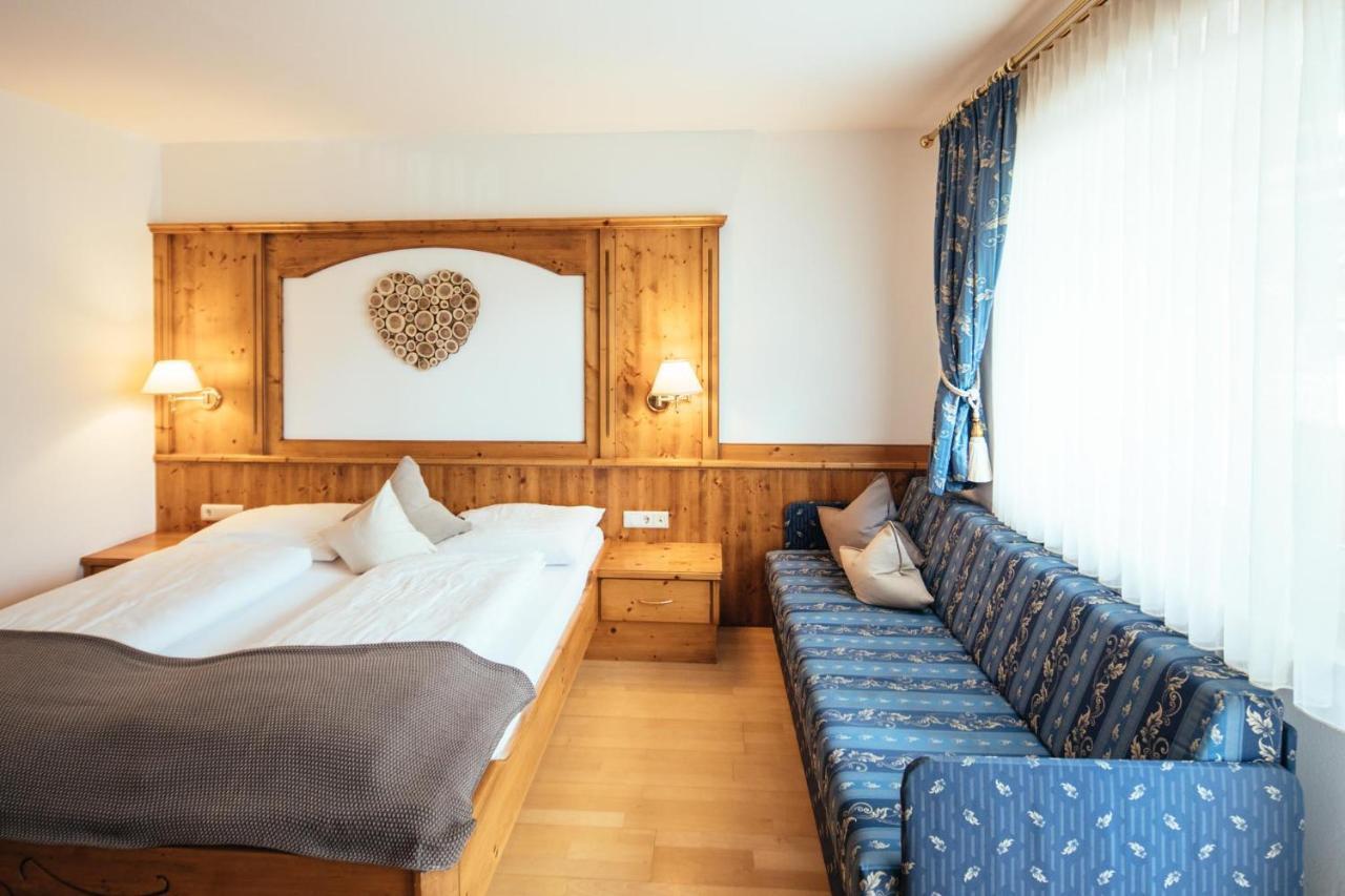 Готель Tirolerhof Сан-Леонардо-ін-Пассірія Екстер'єр фото
